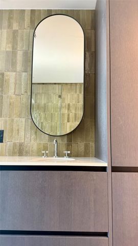 610 Davis ST 4007, Austin, TX 78701