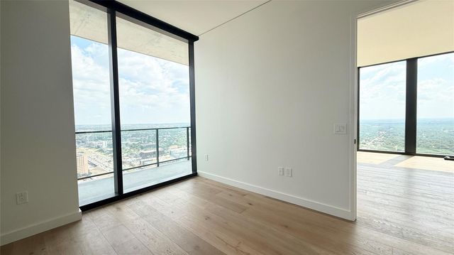 610 Davis ST 4007, Austin, TX 78701