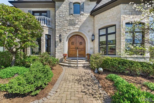 10600 Country View Drive, Creve Coeur, MO 63141
