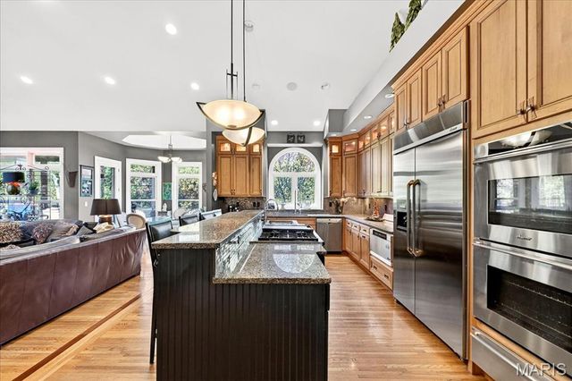 10600 Country View Drive, Creve Coeur, MO 63141