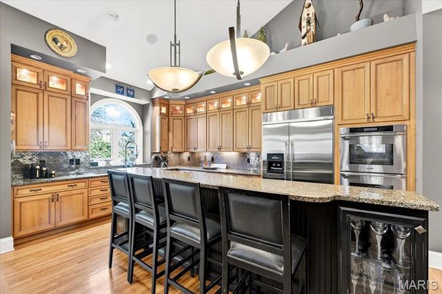 10600 Country View Drive, Creve Coeur, MO 63141