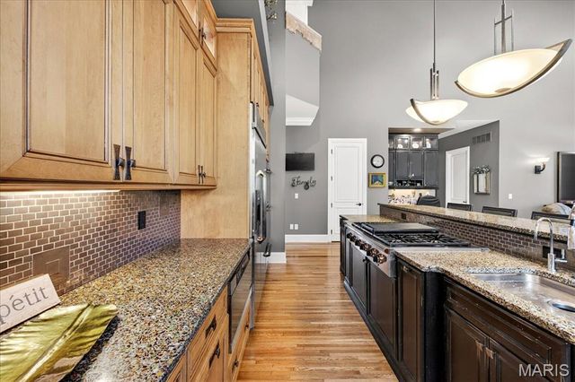 10600 Country View Drive, Creve Coeur, MO 63141