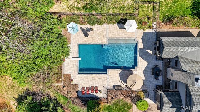 10600 Country View Drive, Creve Coeur, MO 63141