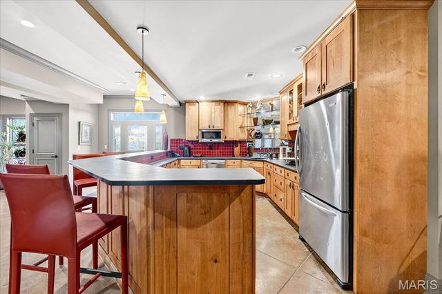 10600 Country View Drive, Creve Coeur, MO 63141