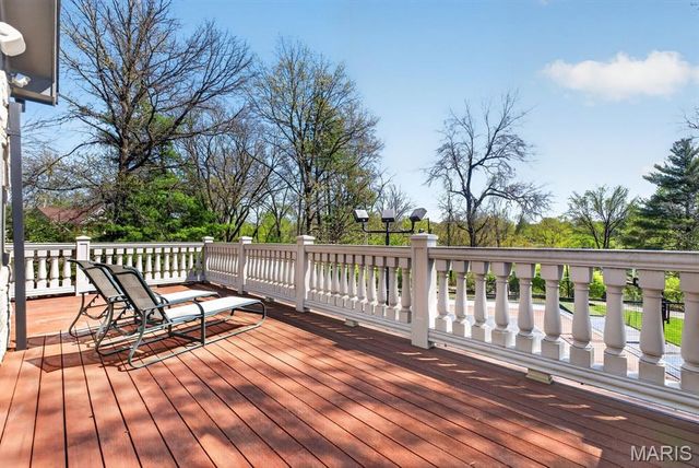 10600 Country View Drive, Creve Coeur, MO 63141