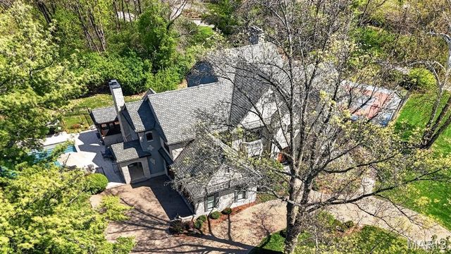 10600 Country View Drive, Creve Coeur, MO 63141