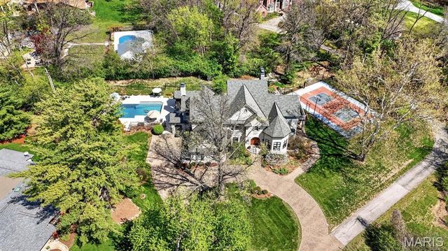 10600 Country View Drive, Creve Coeur, MO 63141