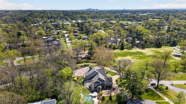 10600 Country View Drive, Creve Coeur, MO 63141