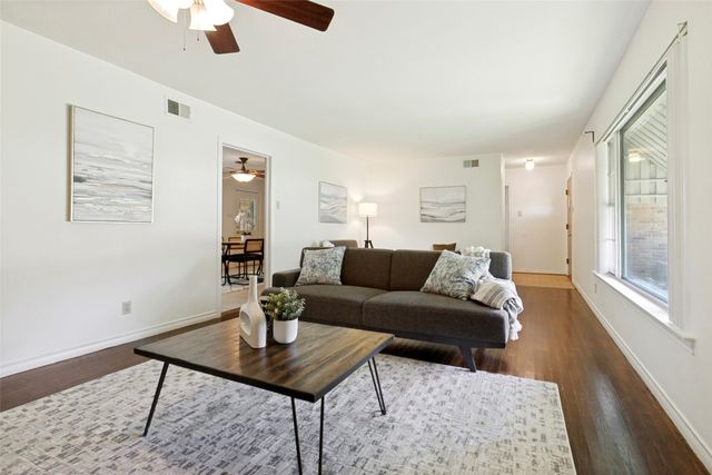 301 Hillcrest Avenue, Richardson, TX 75081