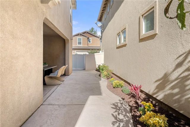 7217 Enclave Drive, Eastvale, CA 92880