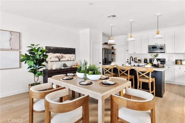 7217 Enclave Drive, Eastvale, CA 92880