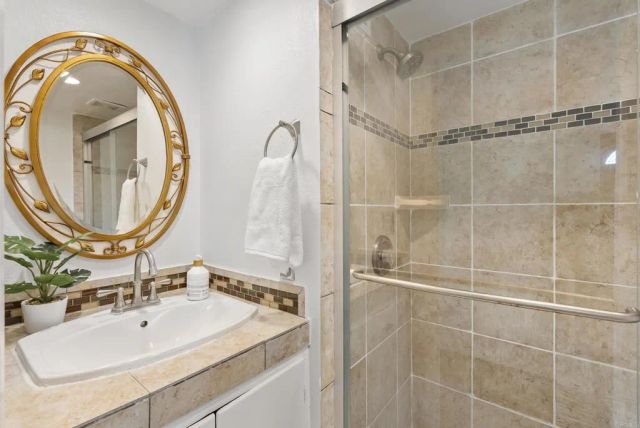 10665 Escobar Drive, San Diego, CA 92124