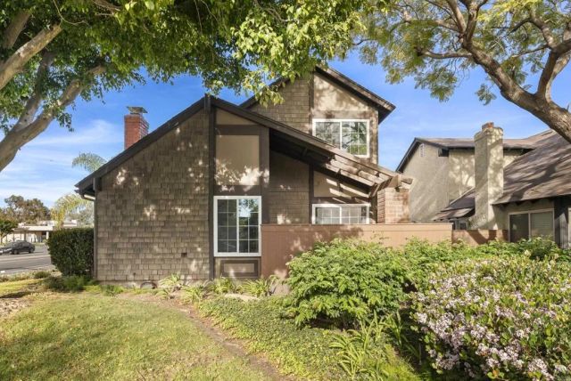 10665 Escobar Drive, San Diego, CA 92124