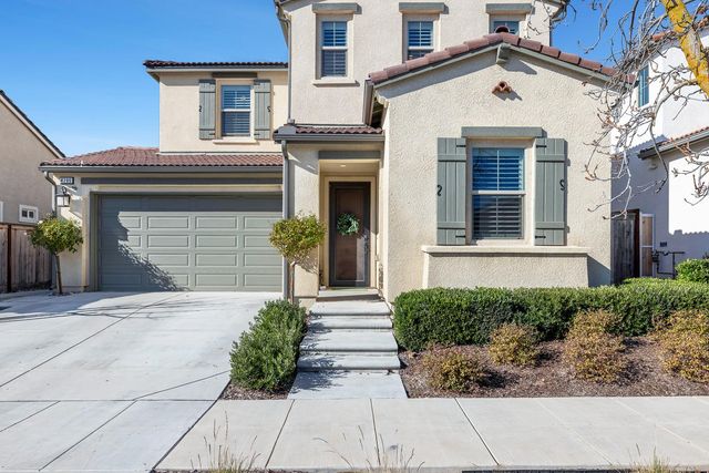 4286 Oak Knoll Road, Madera, CA 93636