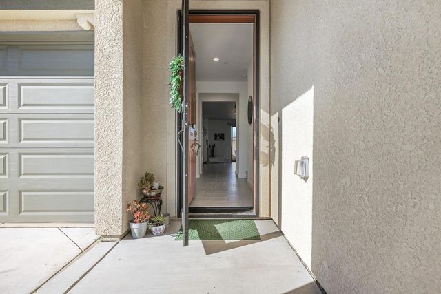 4286 Oak Knoll Road, Madera, CA 93636