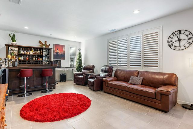 4286 Oak Knoll Road, Madera, CA 93636