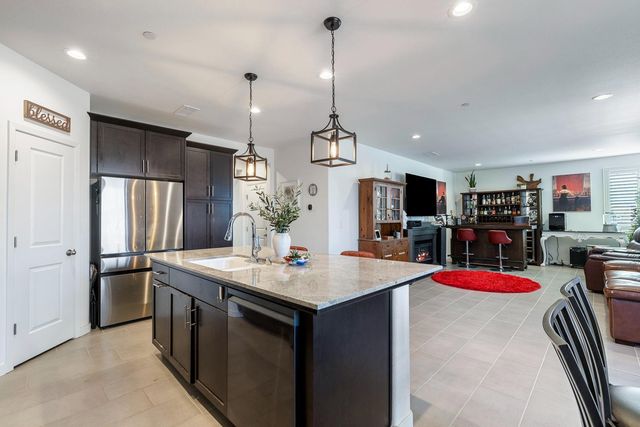 4286 Oak Knoll Road, Madera, CA 93636