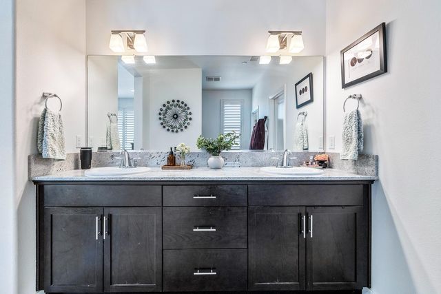 4286 Oak Knoll Road, Madera, CA 93636