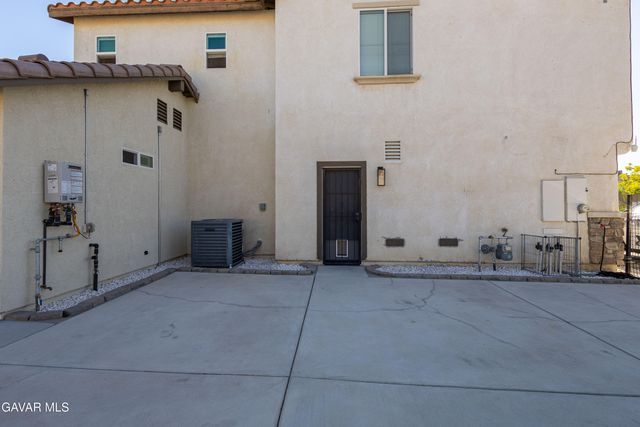 6550 Bicknell Court Court, Palmdale, CA 93552