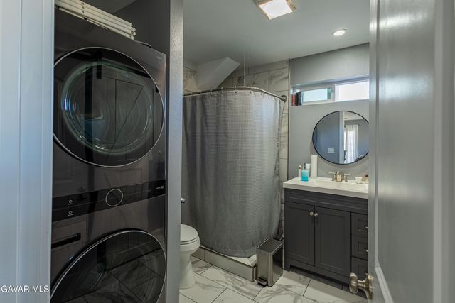 6550 Bicknell Court Court, Palmdale, CA 93552