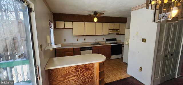 6553 WOODGREEN CIR, Gwynn Oak, MD 21207