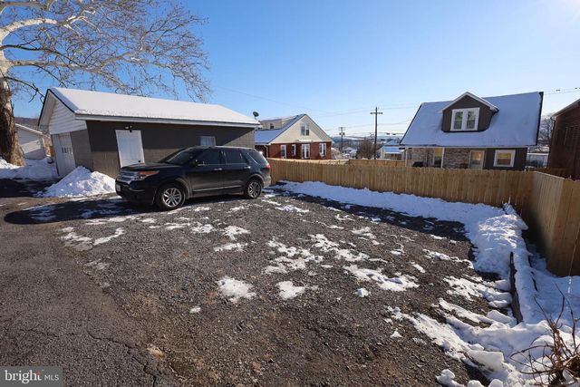 1102 E OLDTOWN RD, Cumberland, MD 21502