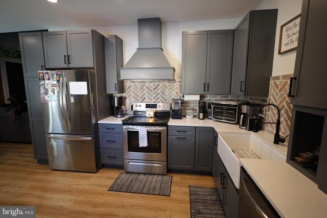 1102 E OLDTOWN RD, Cumberland, MD 21502