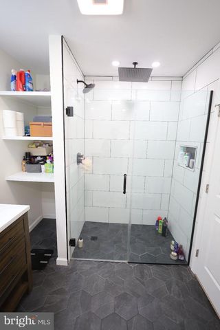 1102 E OLDTOWN RD, Cumberland, MD 21502