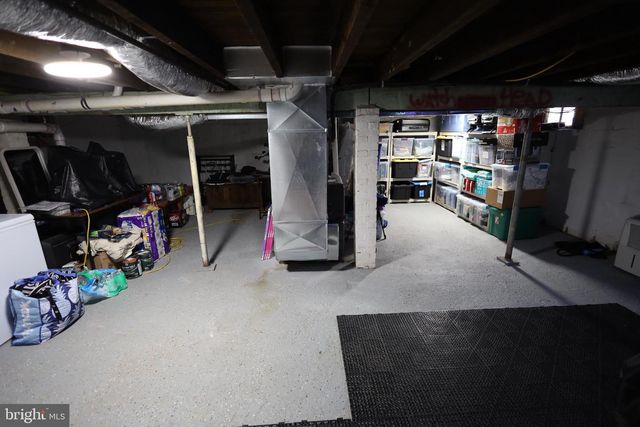 1102 E OLDTOWN RD, Cumberland, MD 21502