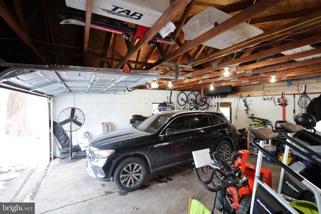 1102 E OLDTOWN RD, Cumberland, MD 21502