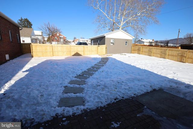 1102 E OLDTOWN RD, Cumberland, MD 21502