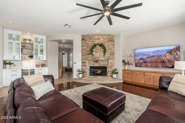 5712 E Blue Sky Drive, Scottsdale, AZ 85266