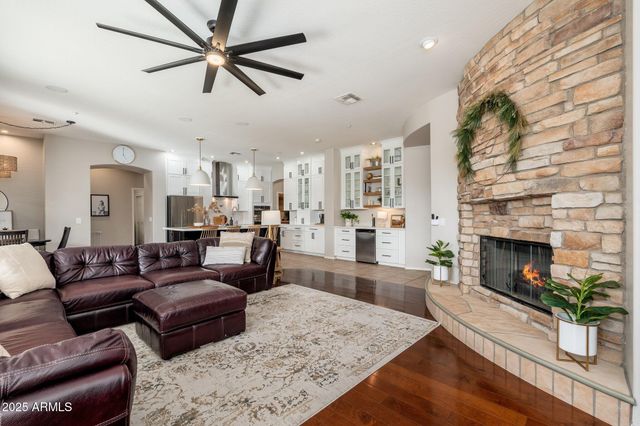 5712 E Blue Sky Drive, Scottsdale, AZ 85266