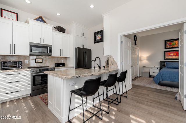 5712 E Blue Sky Drive, Scottsdale, AZ 85266