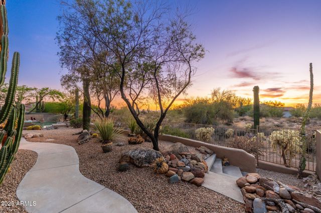 5712 E Blue Sky Drive, Scottsdale, AZ 85266