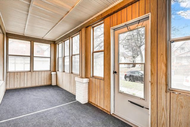 947 Crescent Street, Grand Rapids, MI 49503