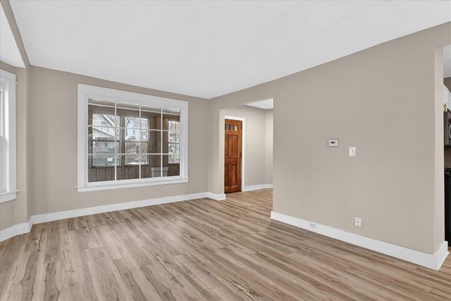 947 Crescent Street, Grand Rapids, MI 49503