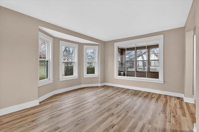 947 Crescent Street, Grand Rapids, MI 49503