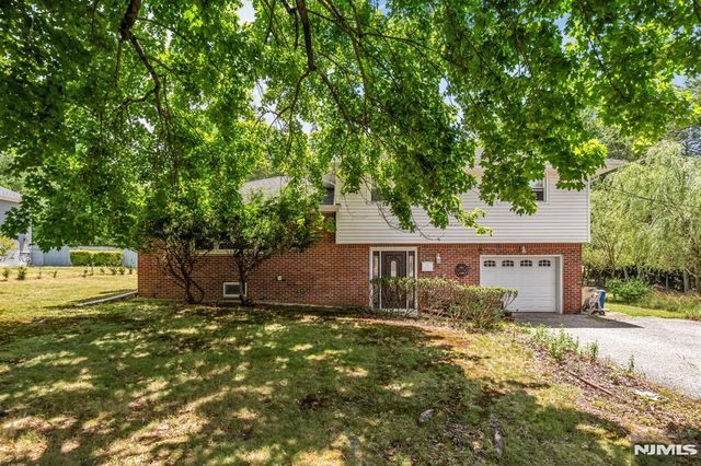 310 Ruckman Road, Closter, NJ 07624