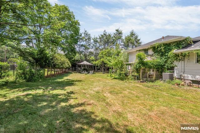 310 Ruckman Road, Closter, NJ 07624