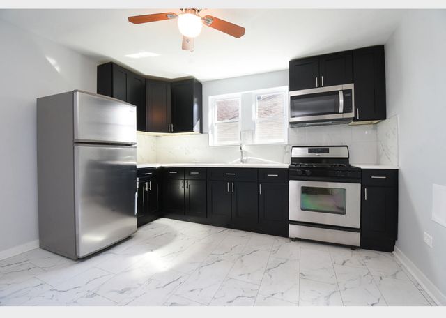 5128 W Henderson Street 3, Chicago, IL 60641