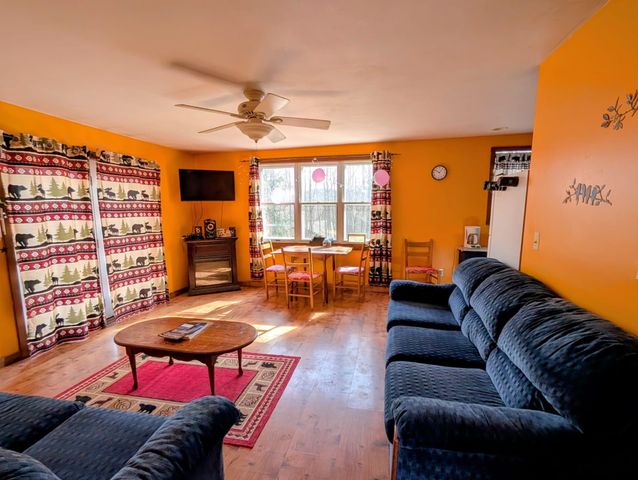 16 Conway Lane, Haverhill, NH 03785