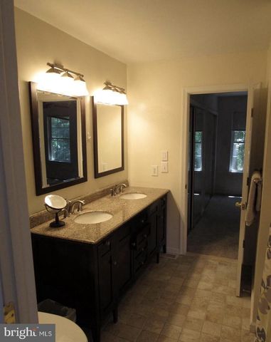 94 WINSTEAD DR, Westampton, NJ 08060