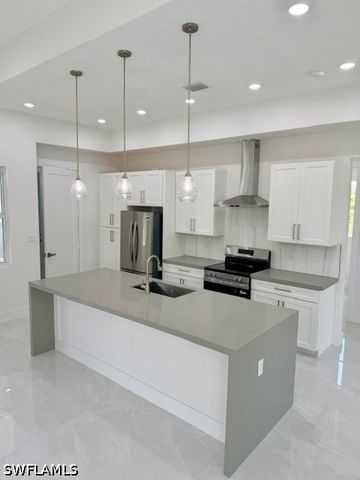 747 Long Distance LN, Lehigh Acres, FL 33974