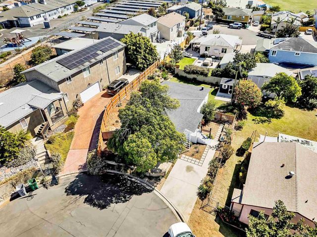 6647 Bell Court, San Diego, CA 92111