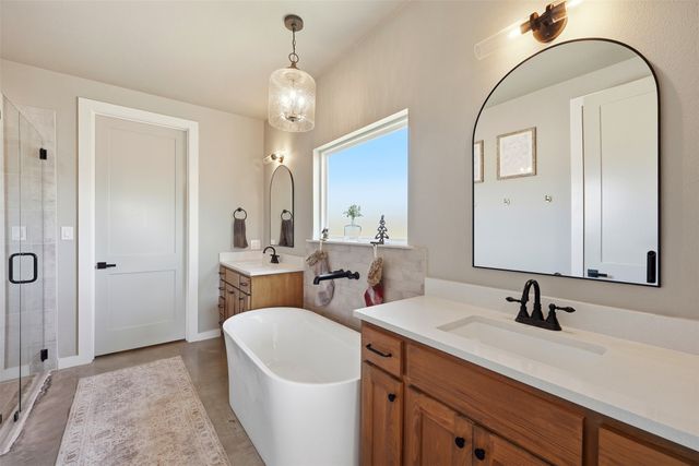 601 Hollow Drive, Lipan, TX 76462