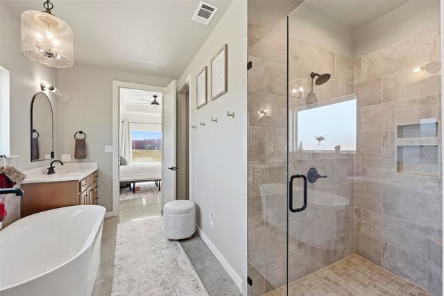 601 Hollow Drive, Lipan, TX 76462