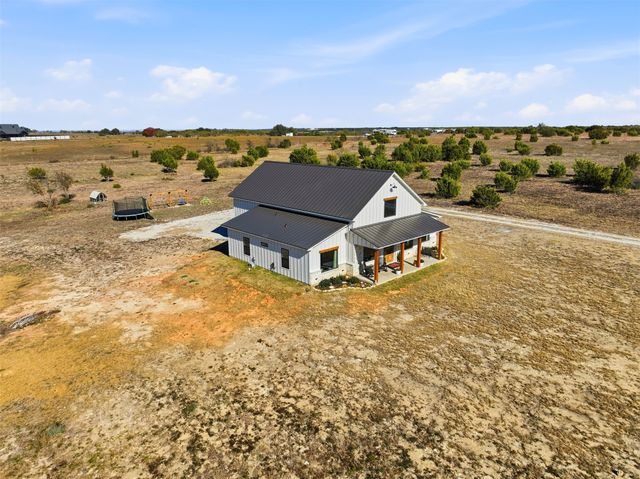 601 Hollow Drive, Lipan, TX 76462