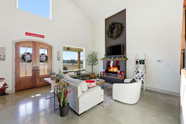 601 Hollow Drive, Lipan, TX 76462