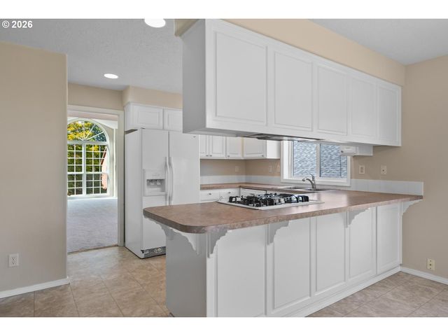 11070 Se ALEXANDER Ave, Happy Valley, OR 97086